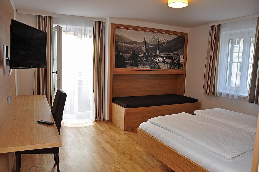 Hotel Gasthof Tirolerwirt Bischofshofen Chambre photo